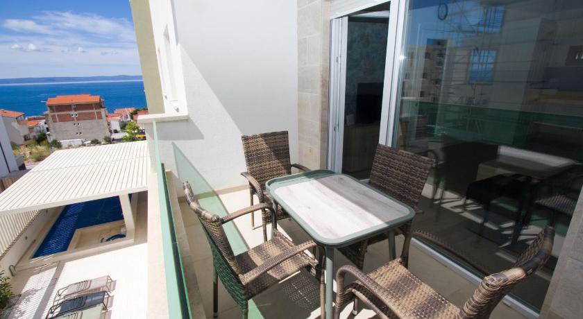 Brand New Apt Vano - image 4