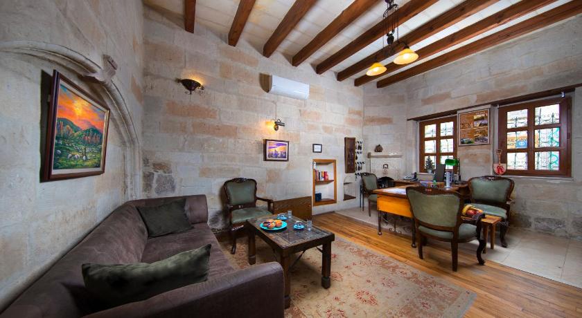 Terra Cave Hotel - image 6