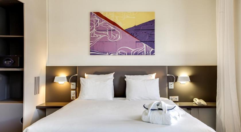 Image of Superior Suite 11
