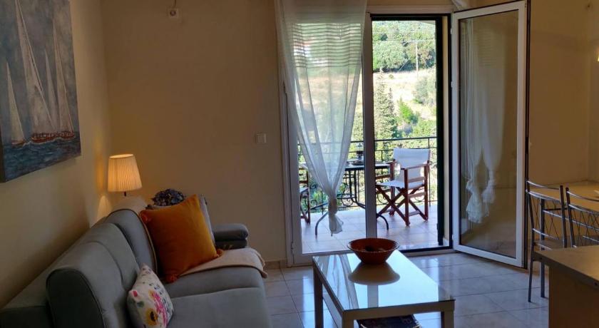 Image of Apartment with Mountain View 6