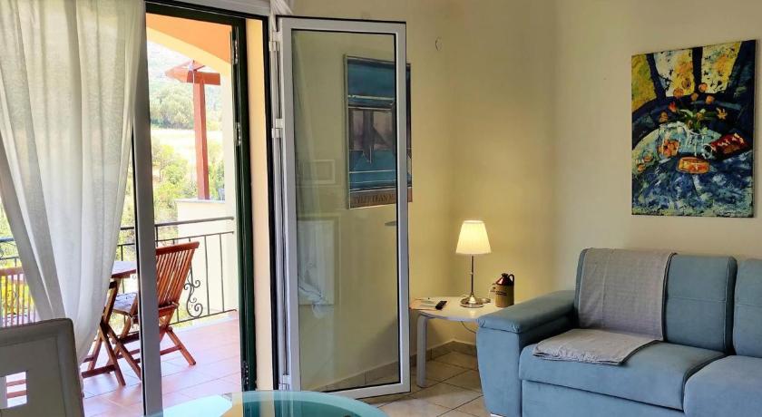 Image of Apartment with Sea View 9
