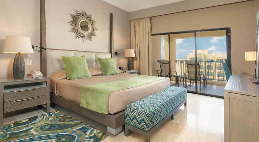 Image of Deluxe Two Bedroom Master Suite 3