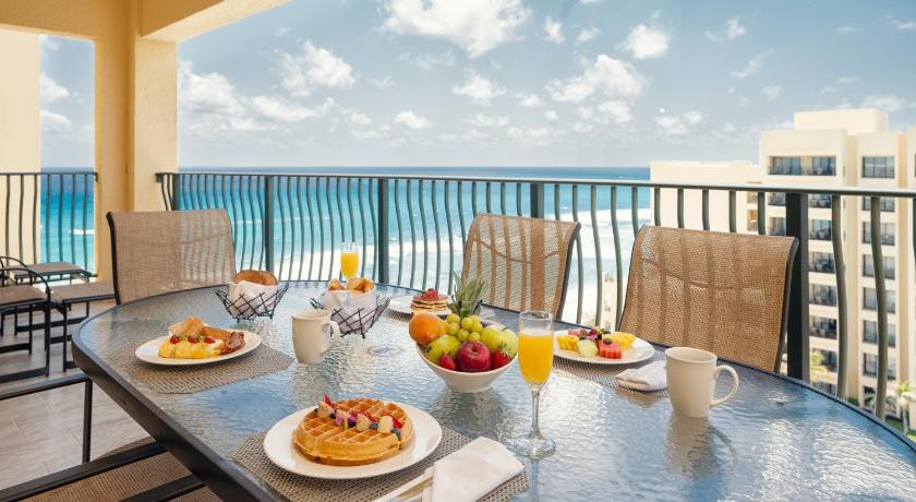 Image of Deluxe Two Bedroom Master Suite Beachfront 1