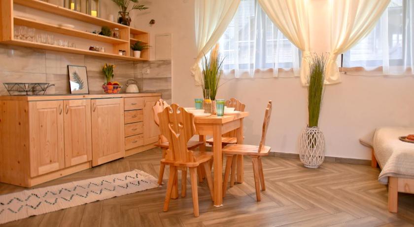 ザコパネ Willa Przy Skoczni 4つ星 ゲストハウス 外観