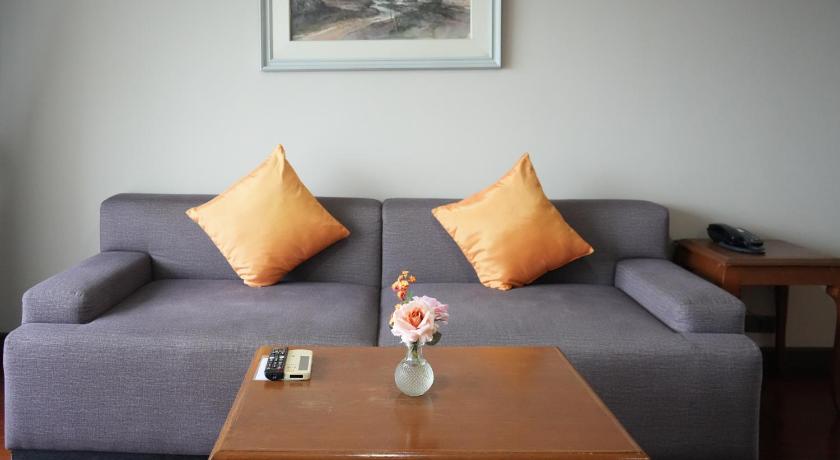 รูปของห้องสวีทแบบสองห้องนอน (Two-Bedroom Suite) 9