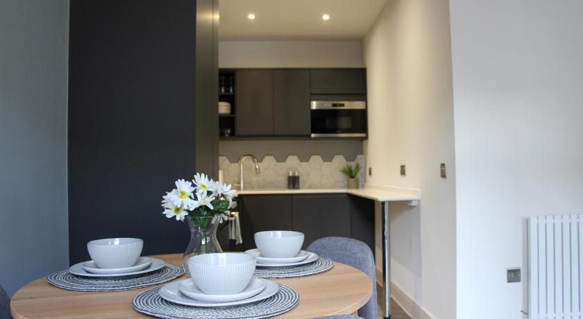 Central Luxury Apartment with Parking - image 22