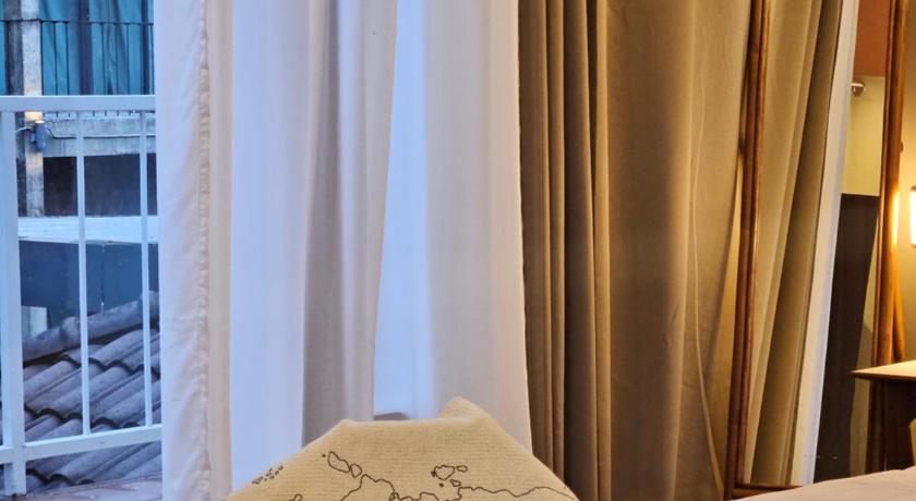 Image of Standard Home 11