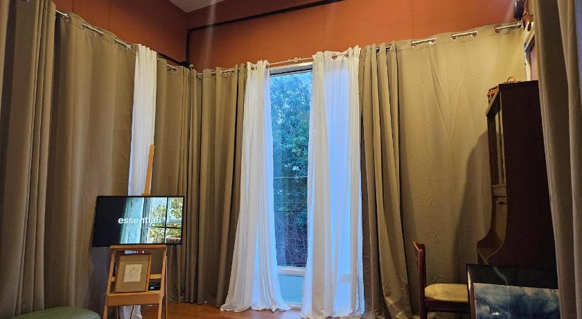 Image of Standard Home 7