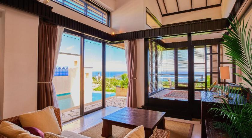 宮古島 Shigira Bayside Suite Allamanda 5つ星 ホテル レストラン