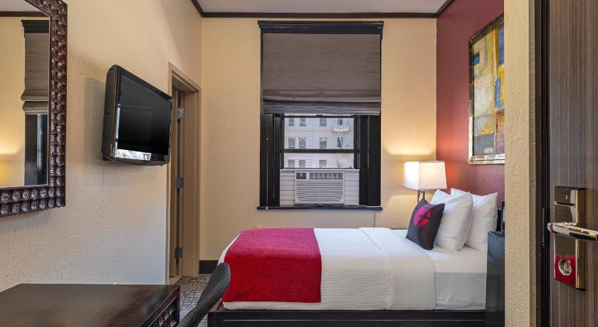 Imagen de Estándar con Cama de matrimonio (Standard Full Bed) 1