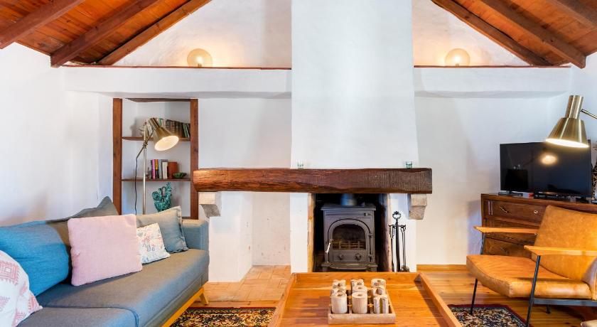 Village House in Sintra hills