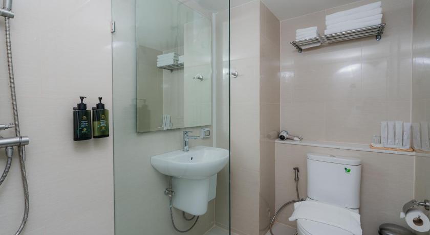 รูปของ1 King Bed, Nonsmoking, Duplex - Two Levels, Deluxe Room, Living Room 2