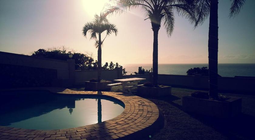 Image of Double Room with Patio and Sea View 3