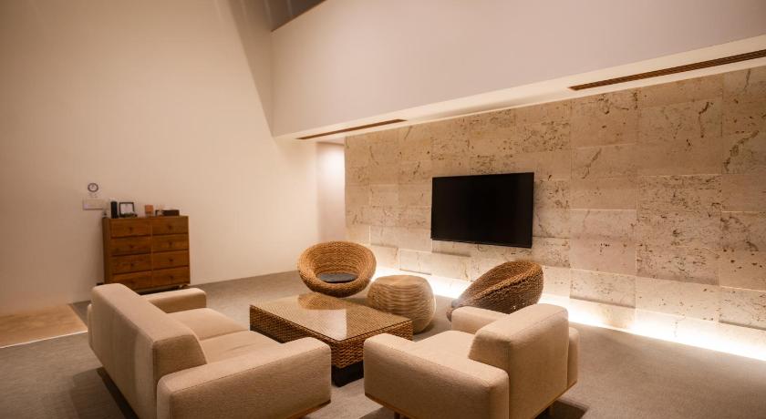 Okinawa Island Secret Villas by Relapool 4-Star Guesthouse lobby