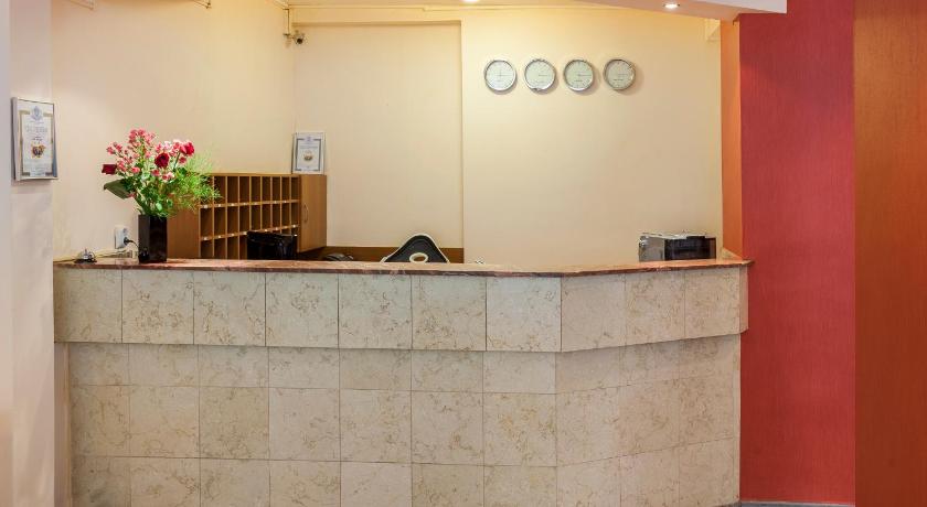 Family Hotel Central photo