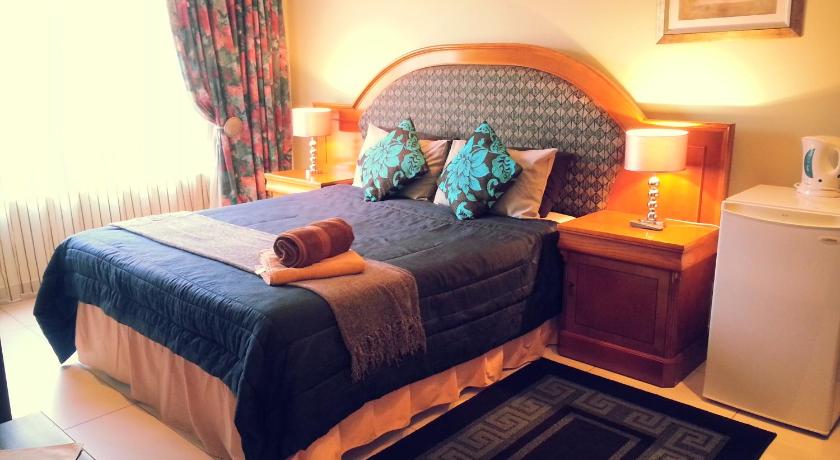 Image of Double Room with Private External Bathroom 0