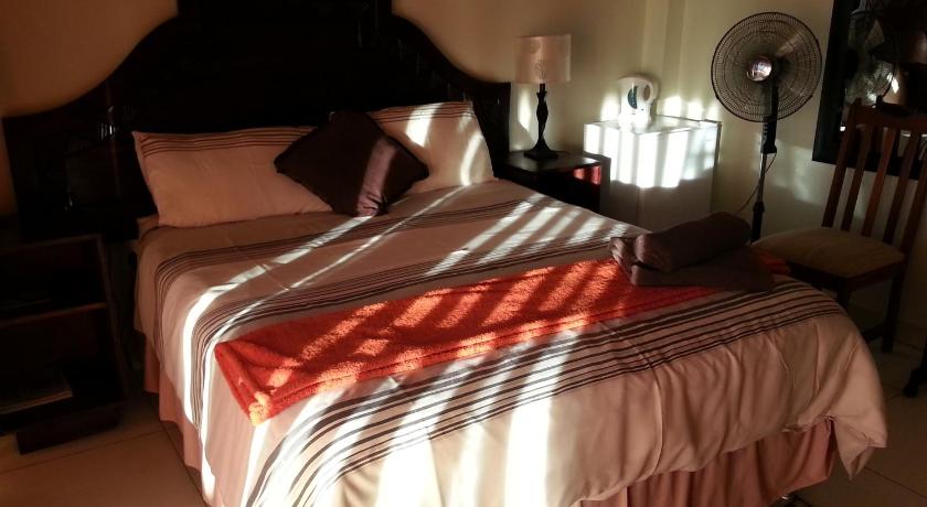 Image of Double Room with Pool View 10