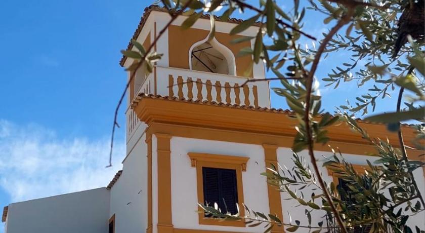 Casa Torre Chimera