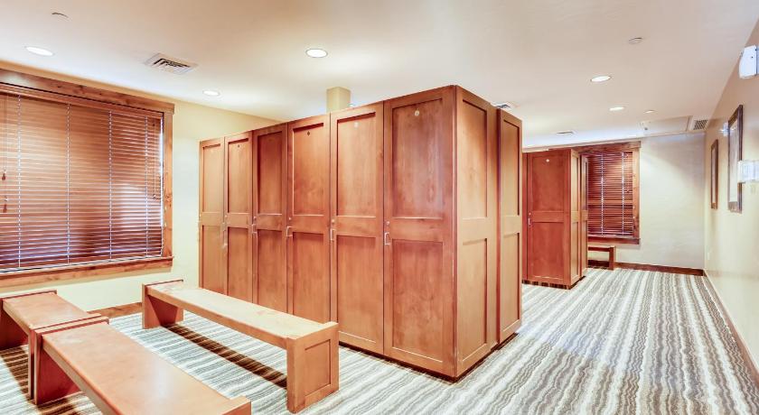 Image of Three-Bedroom Apartment 9