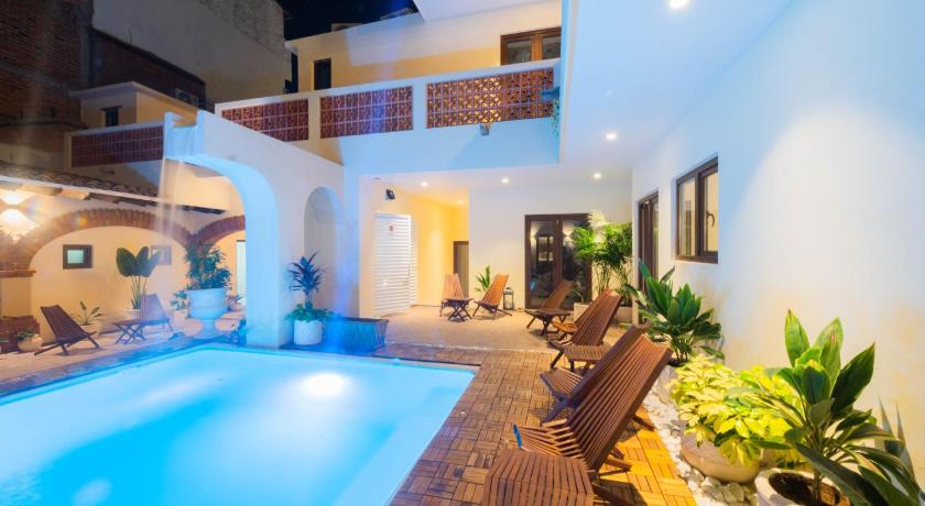 Casa Victoria Malecon - Adults Only