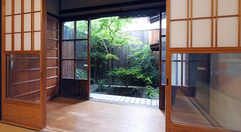 Kyoto Heiankyu dairi no yado 4-Star Guesthouse exterior