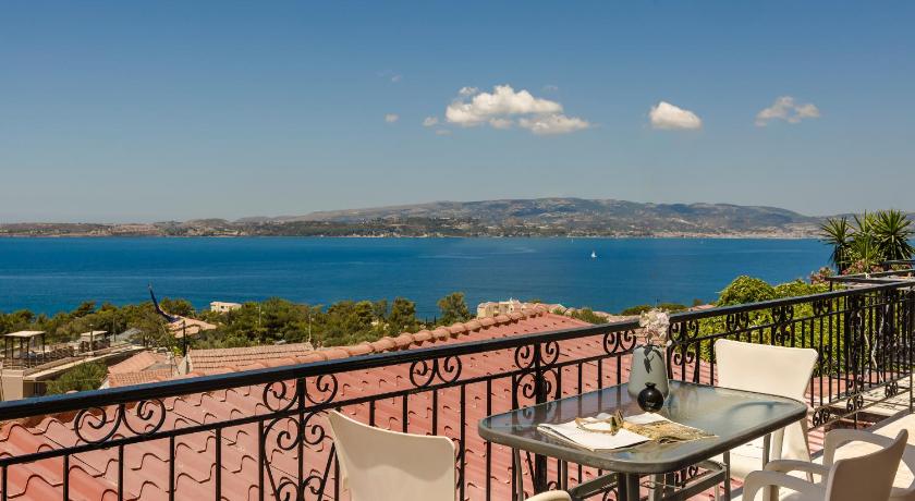 Image of Apartment with Sea View 3