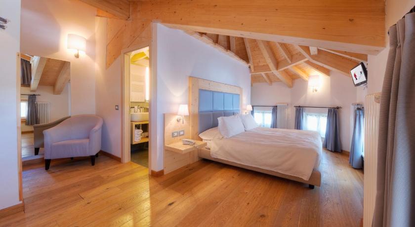 Image of Junior Suite 3