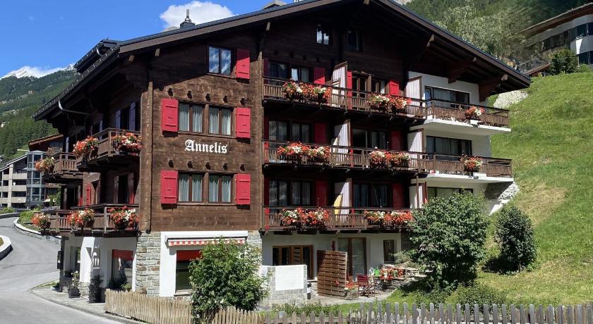 Chalet Annelis Apartments - image 2