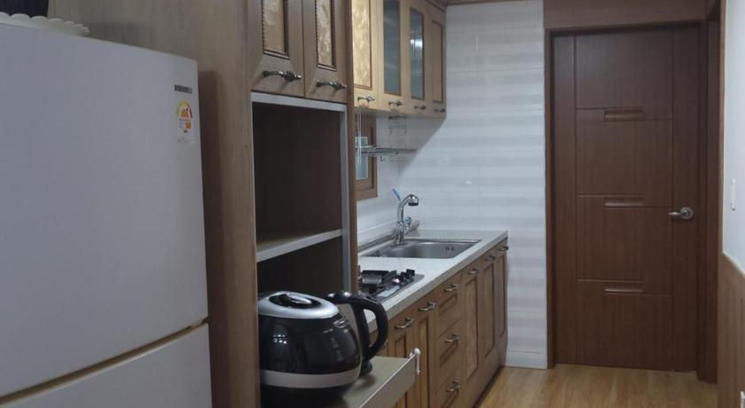 全州 Retro Naseong House 住宿 大堂