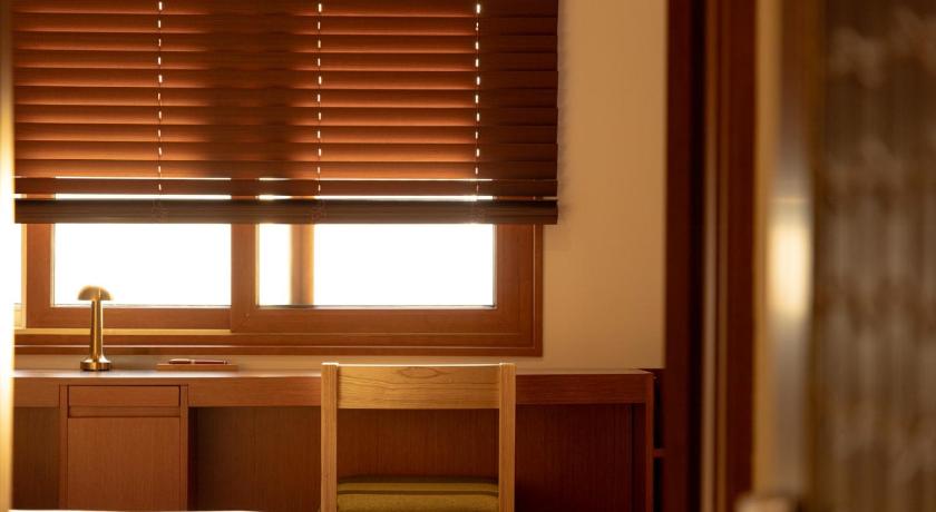 Image of Run of House 13