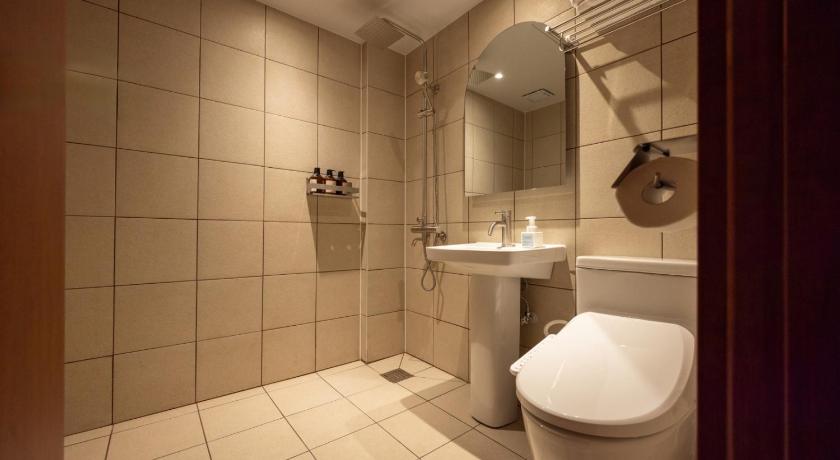 Image of Run of House 2