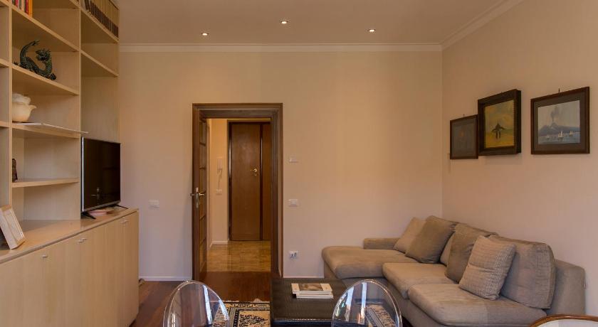 Foto, millel on kujutatud Kolme magamistoaga apartement (Three-Bedroom Apartment) 0