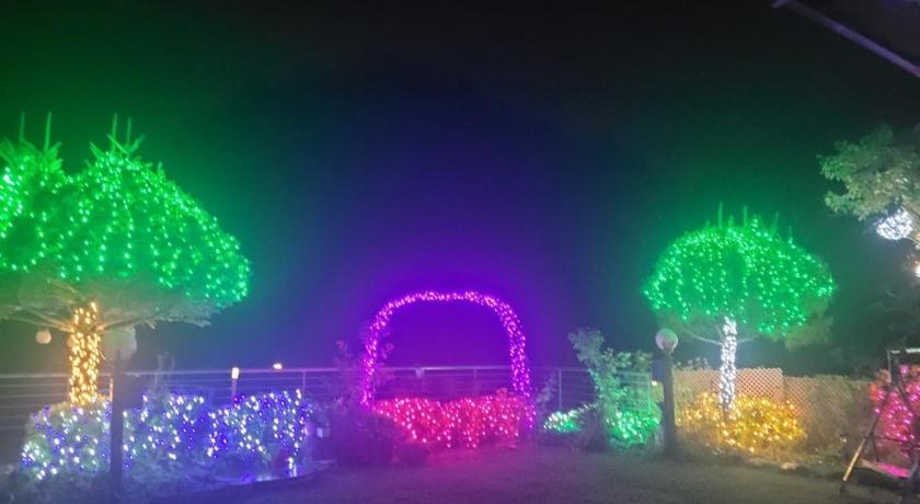 Gapyeong Gapyeong Chorok Jeongwon Gyegok Dokchae Pension 3-Star Guesthouse view