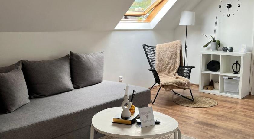 Exquisites Loft mit Schloß Blick fur 5 Personen