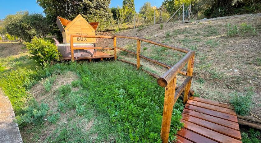 StarsBox con jacuzzi privata a 1000 passi dal mare