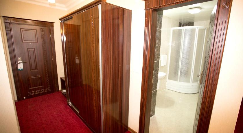 Resmina Hotel photo