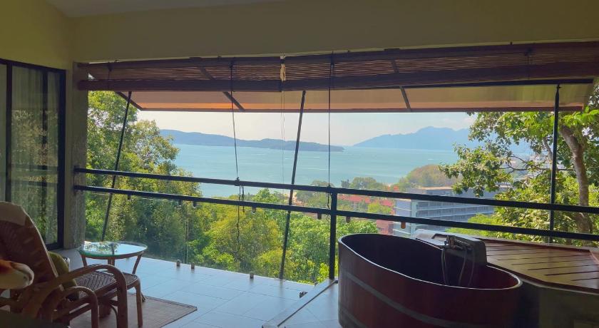 Image of Canopy Suite 11