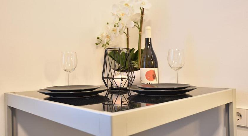 Cosy new apartment in calm area near merano