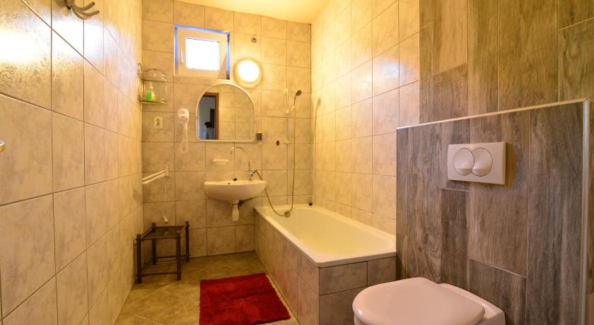 Image of Apartment 8