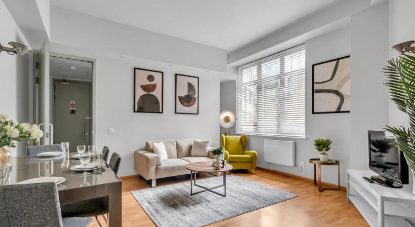 Lawrence House Serviced Apartment - image 5