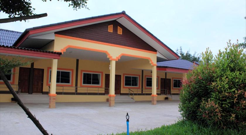 ブリーラム A Nice Resort 3つ星 ホテル レストラン