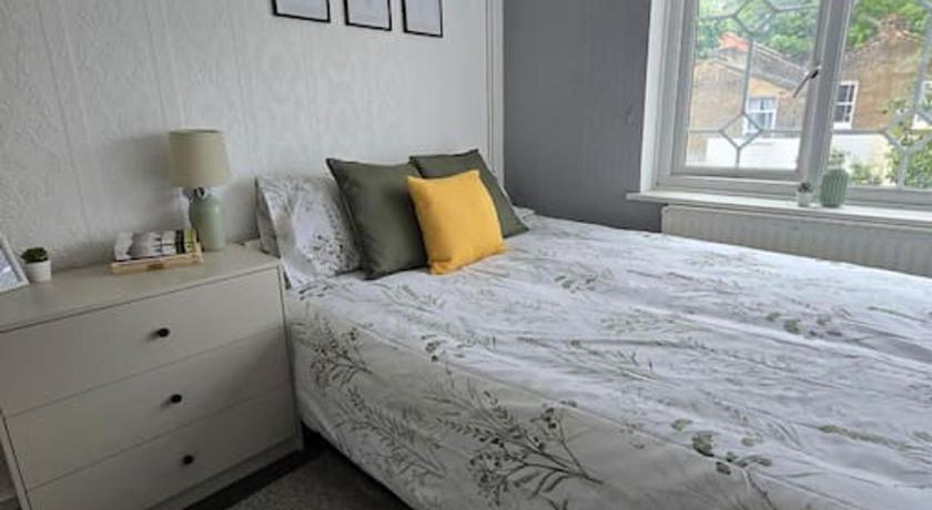 Beautiful rooms in PRIME location! - image 11