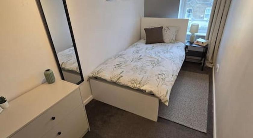 Beautiful rooms in PRIME location! - image 10