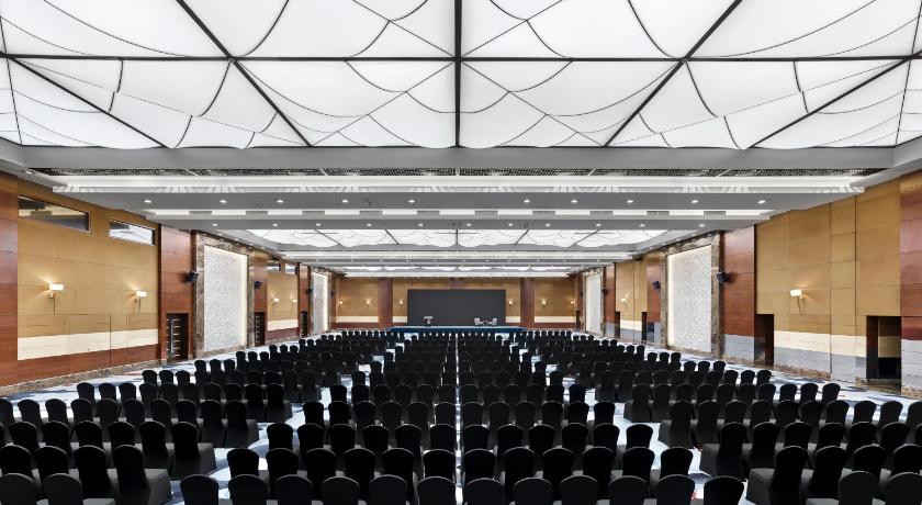 Hilton Hefei - image 21