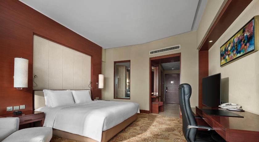 Hilton Hefei - image 39