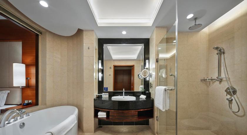 Hilton Hefei - image 34