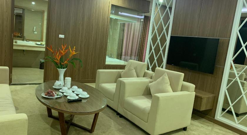 Ảnh của Deluxe Suite giường King và sofa (Deluxe Suite King Bed and Sofa) 4