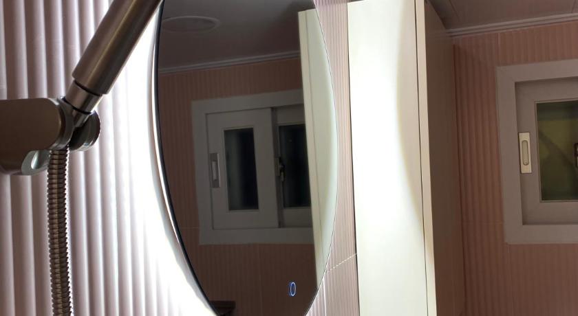 Seoul roasterblock 2BR flat 33m2 near Hongdea by the hanriver 4-Star Accommodation exterior