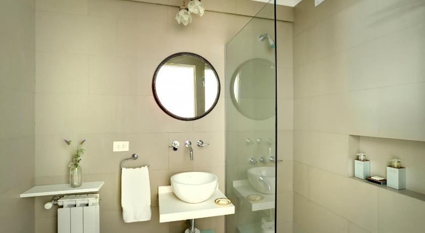 Image of Suite Apartment 12