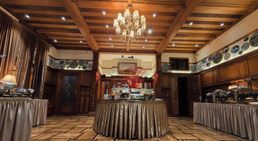 Shanghai Moller Villa Hotel - image 13